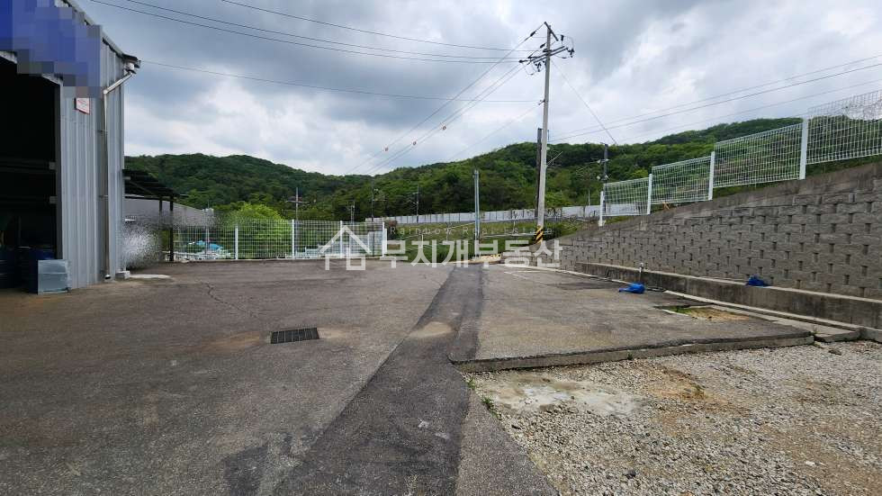 경기 화성효행구 정남면 문학리 정남대형공장임대 연면적571평 사무동있음 고전력 오수직관 호이스트5톤 월세 매물번호 10390 사진 6