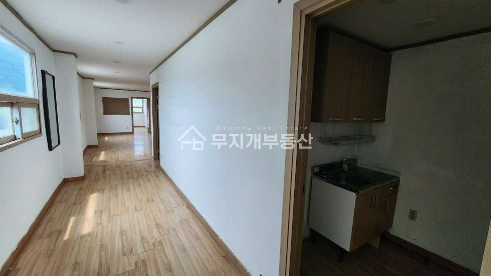 경기 화성효행구 봉담읍 분천리 봉담창고임대 연면적97평 2층구조 사무실 기숙사 단독마당 월세 매물번호 10404 사진 4
