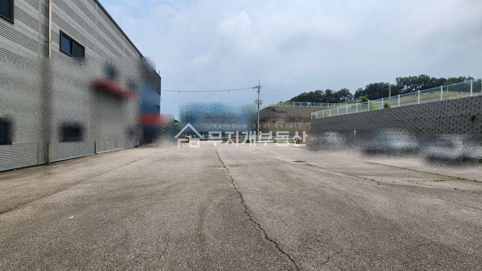 경기 화성만세구 향남읍 길성리 향남공장임대 건물95P 높은층고 호이스트3톤 넓은공동마당 40피트진출입 월세 매물번호 10437 사진 4